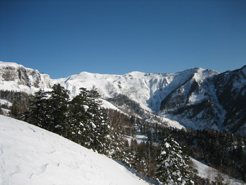 056copy.jpg